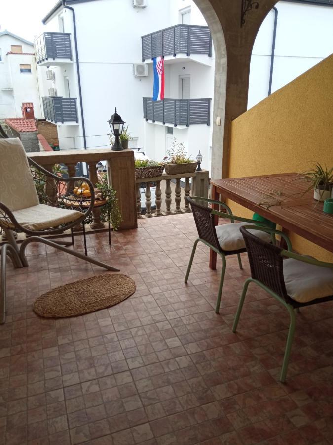 וודיצה Apartments Tomic מראה חיצוני תמונה