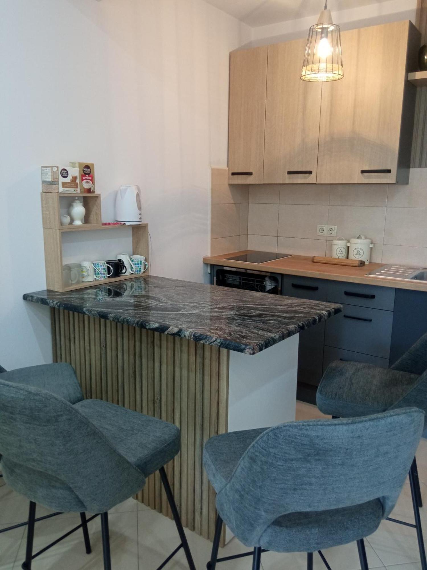 וודיצה Apartments Tomic מראה חיצוני תמונה