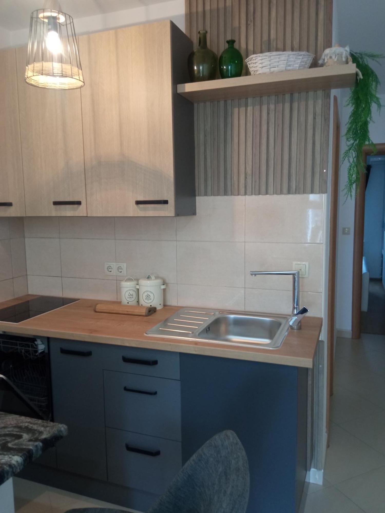 וודיצה Apartments Tomic מראה חיצוני תמונה